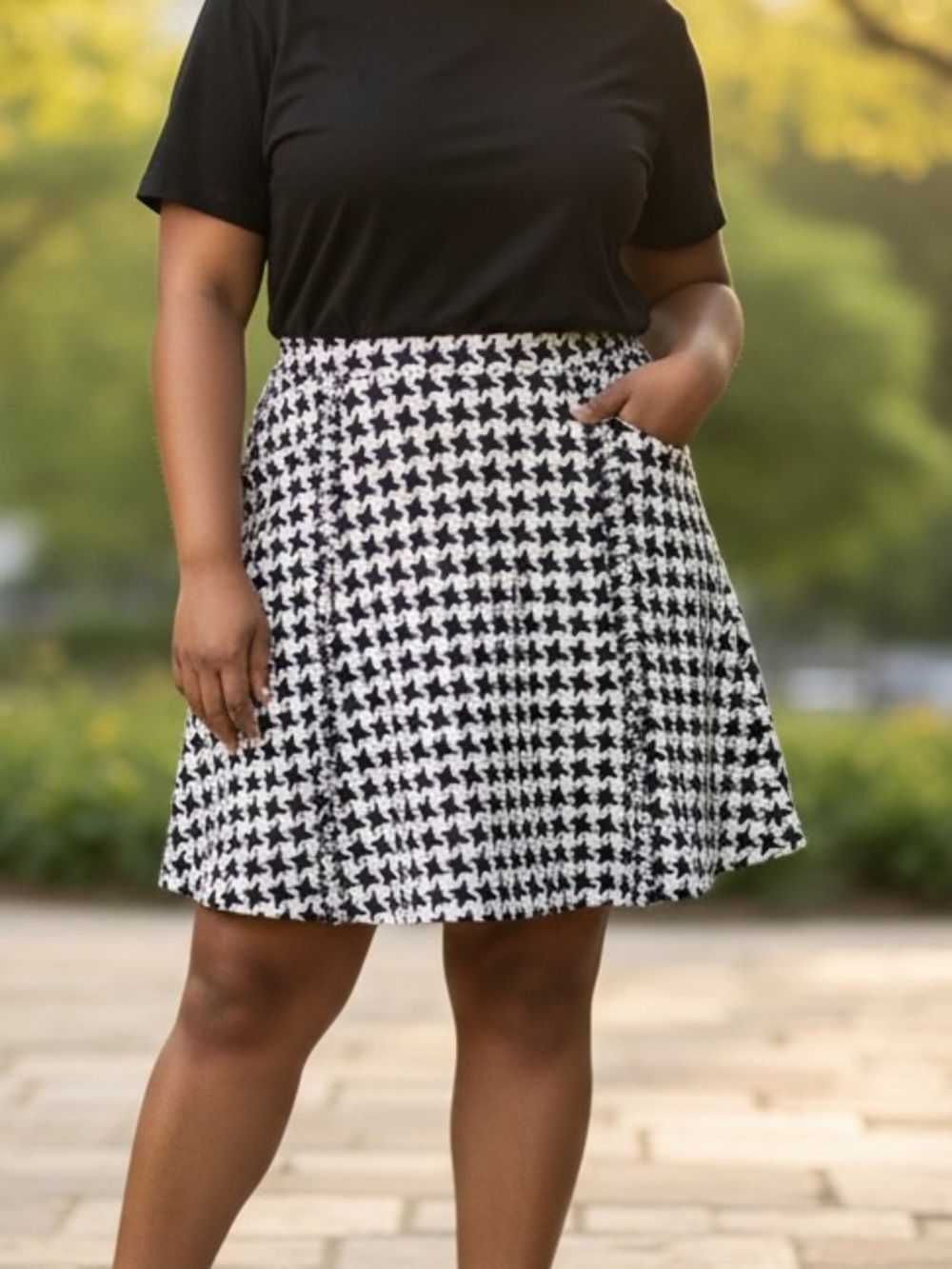 LOFT Black and White Houndstooth Skater Skirt